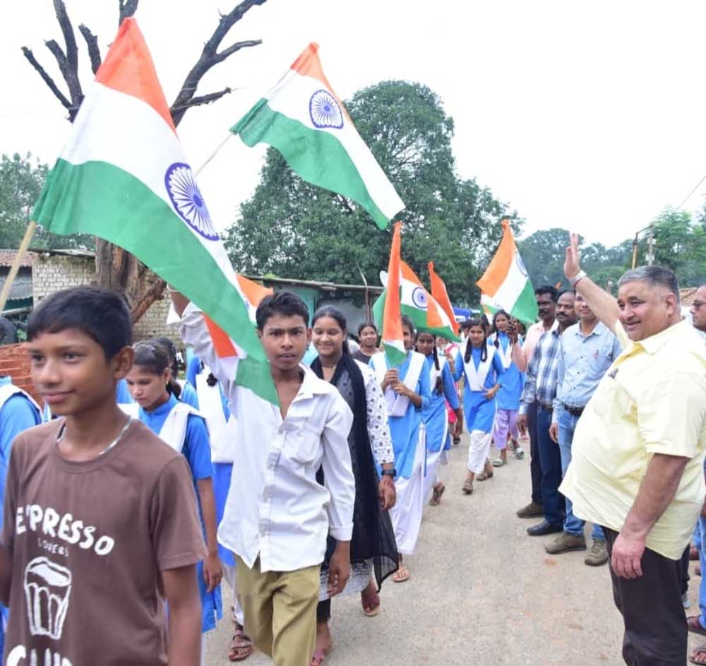 भव्य तिरंगा यात्रा में उमड़ा जनसैलाब, भारत माता के जयकारों और वंदे मातरम् के नारों से गूंजा शहर