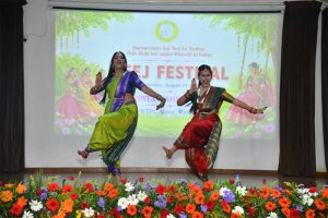 तीज के रंग में रंगा एनटीपीसी-नवा रायपुर, अर्पिता महिला समिति ने मनाया पारंपरिक उत्सव