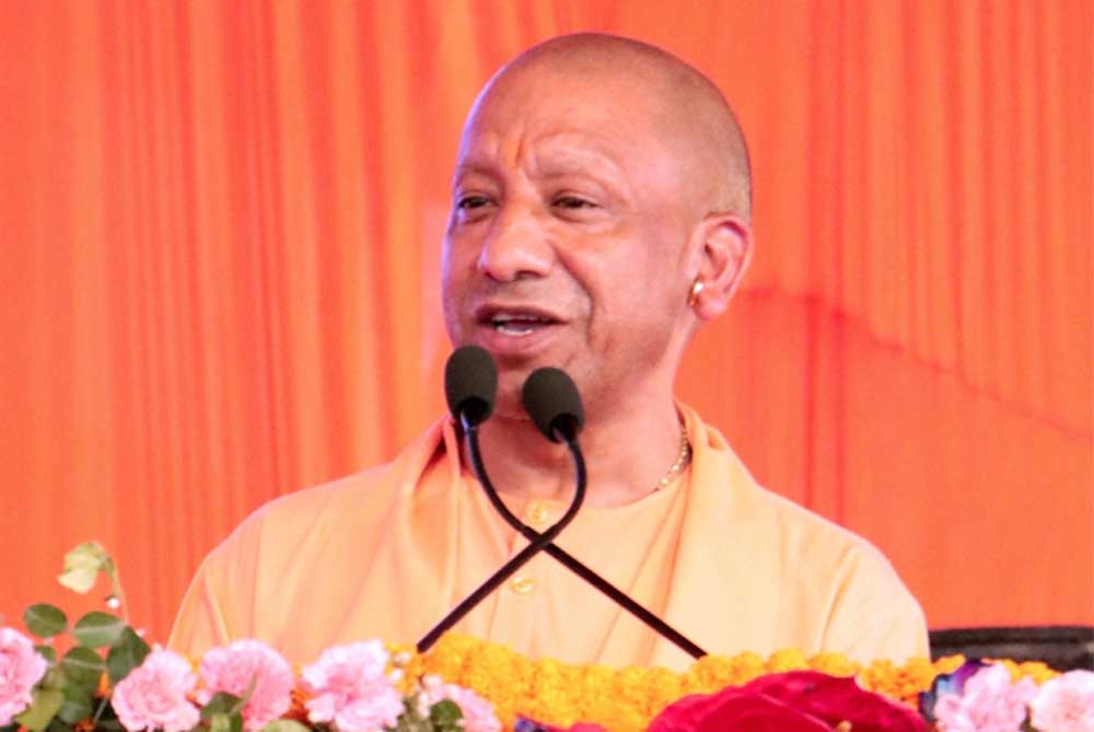 मुख्यमंत्री ने दिगंबर अखाड़े में आयोजित कार्यक्रम में 23वीं पुण्यतिथि पर परमहंस रामचंद्र दास जी महाराज को श्रद्धांजलि अर्पित की