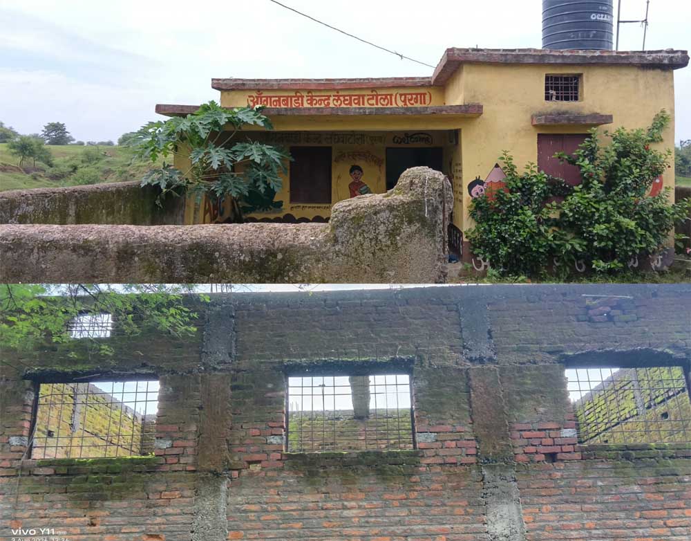 कक्षा 1 से 5 तक के सभी बच्चे आज आंगनवाड़ी में पढ़ने को मजबूर है।