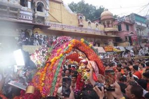 “भोले शंभु, भोलेनाथ” के जयकारों से गुंजायमान हुई अवन्तिका नगरी “भोले शंभु, भोलेनाथ” के जयकारों से गुंजायमान हुई अवन्तिका नगरी