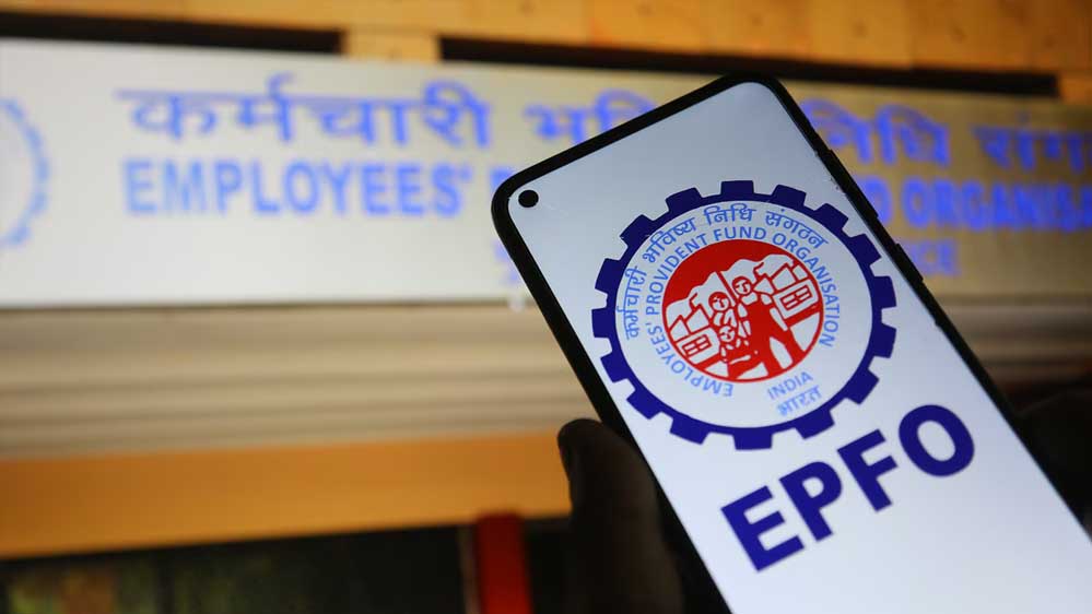EPFO Pension Update: सरकार बदल सकती है 10 साल पुराना नियम, ₹25 हजार तक बेसिक सैलरी वालों को मिल सकता है बड़ा लाभ