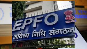 EPFO की बड़ी चेतावनी! PF अकाउंट को फ्रॉड से बचाने के लिए आज ही करें ये 6 जरूरी काम EPFO की बड़ी चेतावनी! PF अकाउंट को फ्रॉड से बचाने के लिए आज ही करें ये 6 जरूरी काम