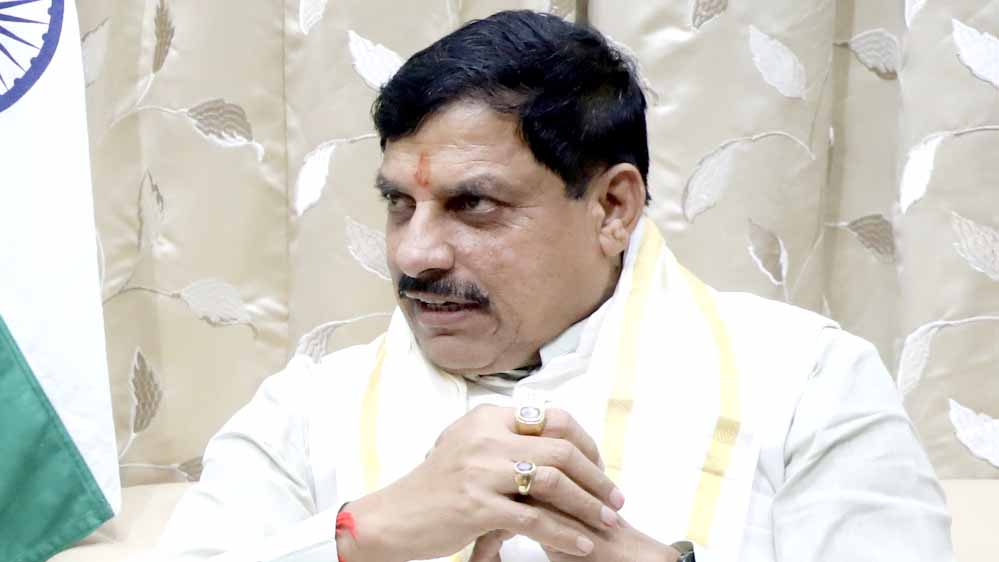 MP को देश का प्रमुख औद्योगिक केंद्र बनाएंगे CM मोहन यादव, निवेश और रोजगार पर सरकार का फोकस MP को देश का प्रमुख औद्योगिक केंद्र बनाएंगे CM मोहन यादव, निवेश और रोजगार पर सरकार का फोकस
