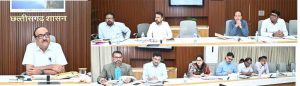 मुख्य सचिव ने नक्सल मुक्त क्षेत्रों में अधोसंरचना विकास और बुनियादी सुविधाओं को प्राथमिकता देने के दिए निर्देश