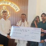 ड्यूटी के दौरान दिवंगत प्रधान आरक्षक के परिवार को पुलिस सैलरी पैकेज के तहत 1 करोड़ 23 लाख रुपए की आर्थिक सहायता