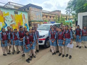 11वीं एवं 12वीं के विद्यार्थियों में कानूनी जागरूकता, राष्ट्रीय सुरक्षा एवं सामाजिक उत्तरदायित्व विकसित करने हेतु प्रत्येक शनिवार आयोजित होगा सामुदायिक पुलिसिंग कार्यक्रम