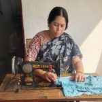 ग्राम दौना की संतोषी डहरिया दो महिलाओं को भी दे रहीं रोजगार ग्राम दौना की संतोषी डहरिया दो महिलाओं को भी दे रहीं रोजगार