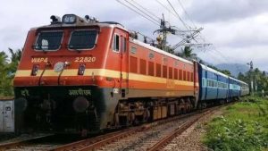 AC कोच भी नहीं सुरक्षित! रायपुर आ रही छात्रा की सोने की चेन चोरी, 29 दिनों में 14 केस AC कोच भी नहीं सुरक्षित! रायपुर आ रही छात्रा की सोने की चेन चोरी, 29 दिनों में 14 केस