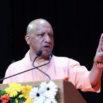 CM योगी का तंज चर्चा में, बोले- ‘बबुआ दोपहर तक सोते थे, शाम को जिम जाते थे CM योगी का तंज चर्चा में, बोले- ‘बबुआ दोपहर तक सोते थे, शाम को जिम जाते थे