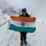 लखनऊ की पर्वतारोही पूर्वा धवन ने 5,826 मीटर ऊंची रुद्रगैरा चोटी पर फहराया तिरंगा