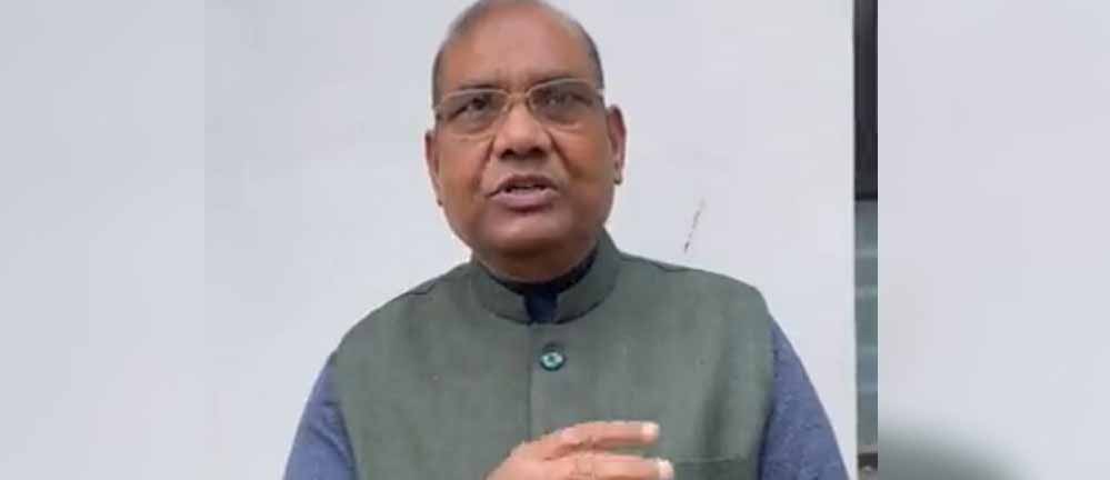 पूर्व डीजीपी बृजलाल ने सपा अध्यक्ष पर लगाया तुष्टिकरण की राजनीति का आरोप