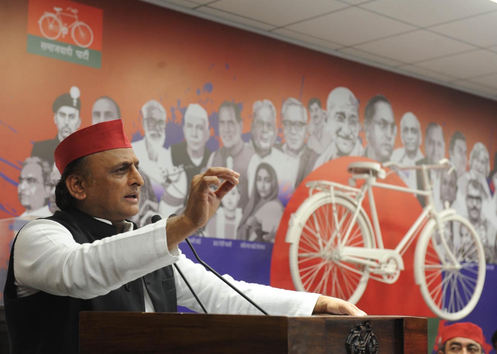 सपा सरकार में बाबू जगदेव कुशवाहा की प्रतिमा लगेगी, अखिलेश यादव का बड़ा वादा