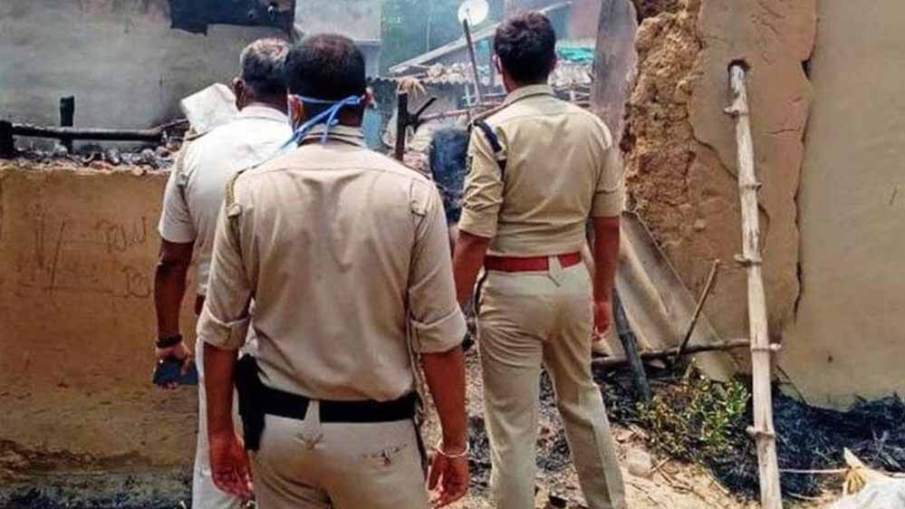 ममता बनर्जी की जीत के बाद BJP कार्यकर्ता की मौत का राज खुलेगा? 5 साल बाद कब्र से निकला शव ममता बनर्जी की जीत के बाद BJP कार्यकर्ता की मौत का राज खुलेगा? 5 साल बाद कब्र से निकला शव