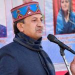 हिमाचल सरकार पर सिकंदर कुमार का बड़ा हमला, बोले- केंद्र की मदद बंद होते ही ठप हो जाएगा काम