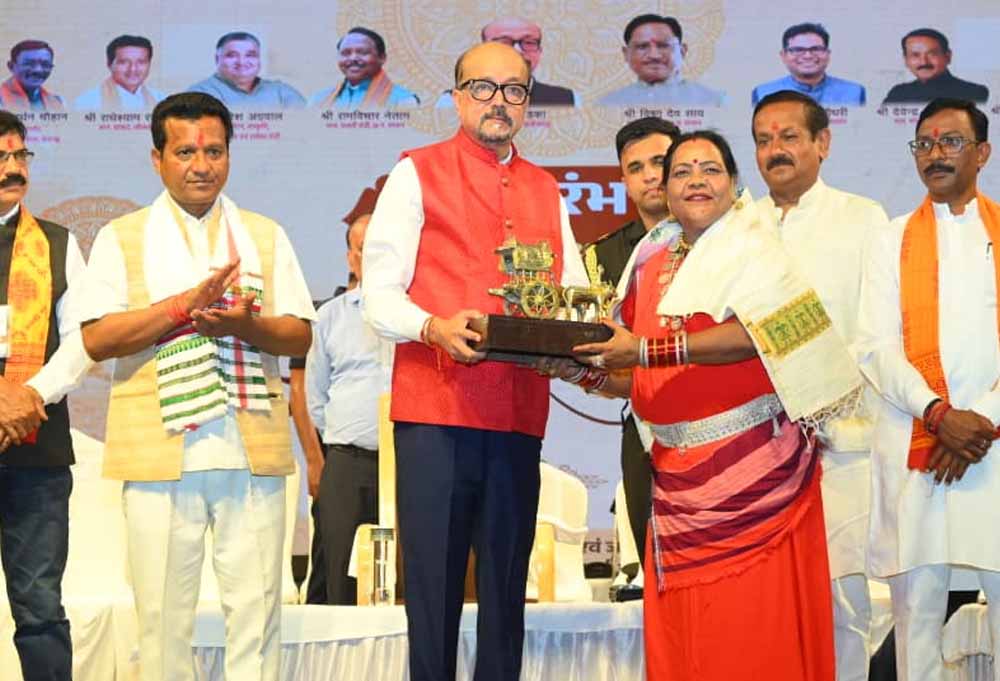 कला को राजसिंहासन से ऊपर रखा, महाराजा चक्रधर सिंह ने रायगढ़ घराने को दिलाई विश्व पहचान: राज्यपाल कला को राजसिंहासन से ऊपर रखा, महाराजा चक्रधर सिंह ने रायगढ़ घराने को दिलाई विश्व पहचान: राज्यपाल