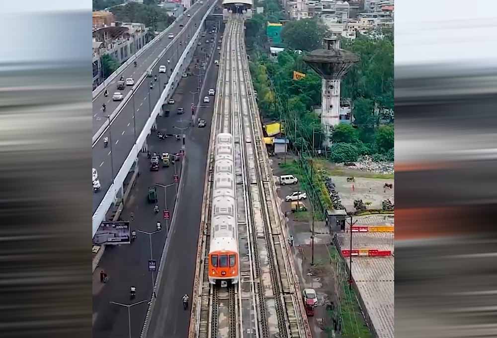 कम यात्री, बढ़ता खर्च… भोपाल मेट्रो ने घटाए फेरे, अब सामान्य दिनों में 41 ट्रिप ही होंगी कम यात्री, बढ़ता खर्च… भोपाल मेट्रो ने घटाए फेरे, अब सामान्य दिनों में 41 ट्रिप ही होंगी