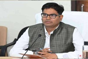 मुस्लिम महिलाओं की परेशानियों पर OP चौधरी का बड़ा बयान, बोले- UCC से परंपराओं को नहीं पहुंचेगा नुकसान मुस्लिम महिलाओं की परेशानियों पर OP चौधरी का बड़ा बयान, बोले- UCC से परंपराओं को नहीं पहुंचेगा नुकसान