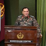 ‘रुक-रुक कर होंगे भविष्य के युद्ध’, आर्मी चीफ ने कहा- सैनिकों के हिसाब से बने सैन्य तकनीक ‘रुक-रुक कर होंगे भविष्य के युद्ध’, आर्मी चीफ ने कहा- सैनिकों के हिसाब से बने सैन्य तकनीक