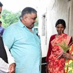 लखपति दीदी भानुकला बैगा की सफलता को मंत्री ने सराहा, योजनाओं से बदली ग्रामीणों की जिंदगी लखपति दीदी भानुकला बैगा की सफलता को मंत्री ने सराहा, योजनाओं से बदली ग्रामीणों की जिंदगी