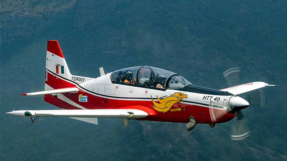 भारतीय वायुसेना को मिलेंगे नए तेजस और HTT-40 ट्रेनर विमान, HAL का बड़ा कार्यक्रम आज भारतीय वायुसेना को मिलेंगे नए तेजस और HTT-40 ट्रेनर विमान, HAL का बड़ा कार्यक्रम आज