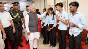 लोकभवन में लगा रक्तदान एवं स्वास्थ्य शिविर, राज्यपाल पटेल ने किया उद्घाटन