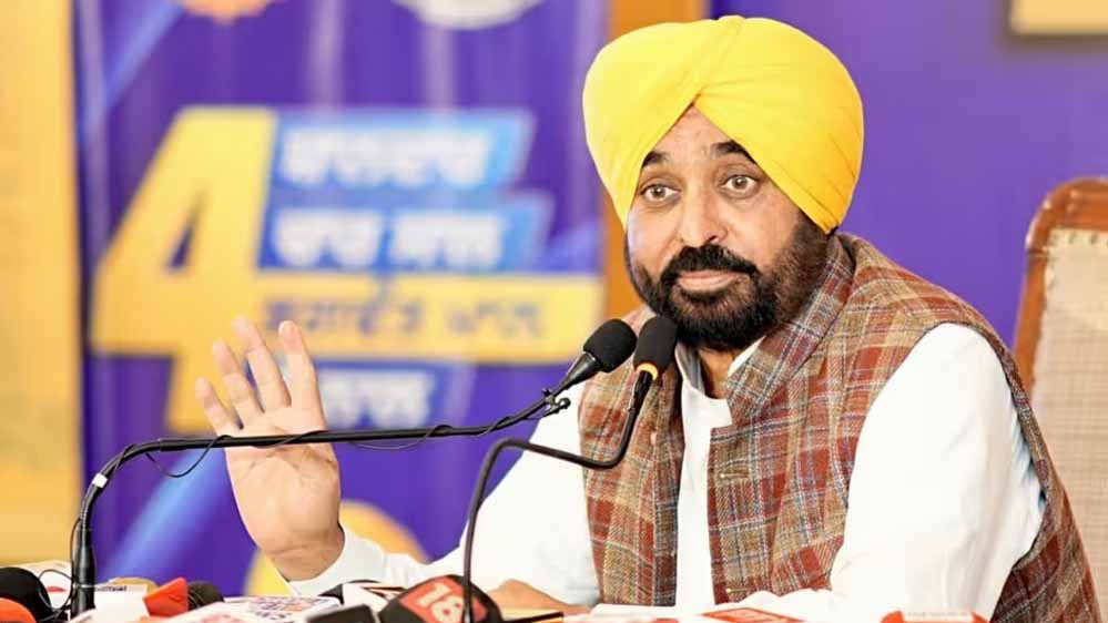 लोक मिलनी कार्यक्रम में भगवंत मान ने गिनाईं योजनाएं, बोले- पंजाबियों की भलाई सबसे जरूरी