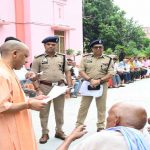 जनता दर्शन में CM योगी ने सुनी 150 लोगों की समस्याएं, दिया मदद का भरोसा