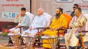 ‘धर्म जीवन में सुख देने के साथ मोक्ष की ओर ले जाता है’, उज्जैन में मोहन भागवत का संबोधन