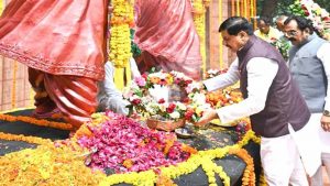 राजा शंकर शाह-रघुनाथ शाह के बलिदान को CM यादव ने किया नमन, अर्पित की श्रद्धांजलि