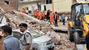 सत्य निकेतन बिल्डिंग हादसे का खौफनाक वीडियो आया सामने, पलभर में जमींदोज हुई 5 मंजिला इमारत