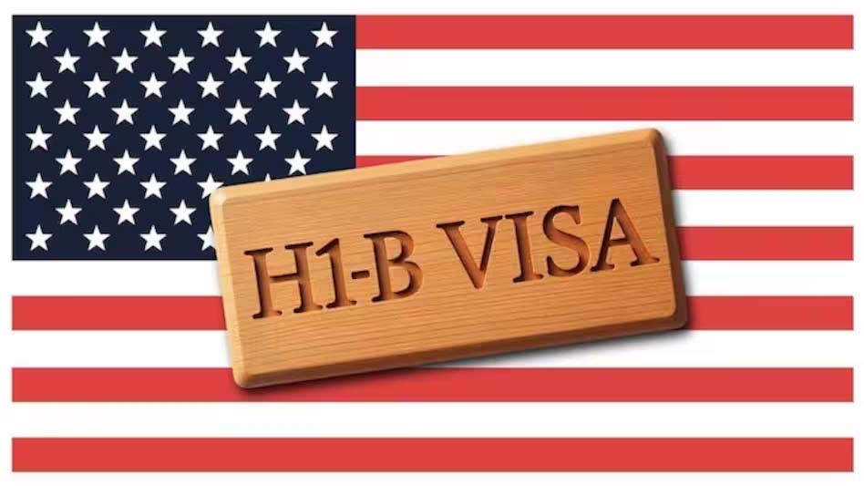 भारतीय IT प्रोफेशनल्स के लिए अहम खबर, H-1B वीजा की 0,000 फीस 2027 तक जारी