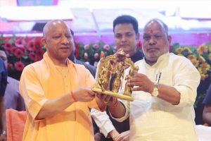 लोकभवन में 818 युवाओं को मिला नियुक्ति पत्र, मुख्यमंत्री योगी बोले- भर्ती का सिलसिला लगातार रहेगा