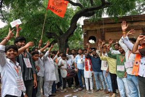 DUSU चुनाव में ABVP का दबदबा, तीन पद जीते; निर्दलीय दीपांशु शौकीन बने उपाध्यक्ष