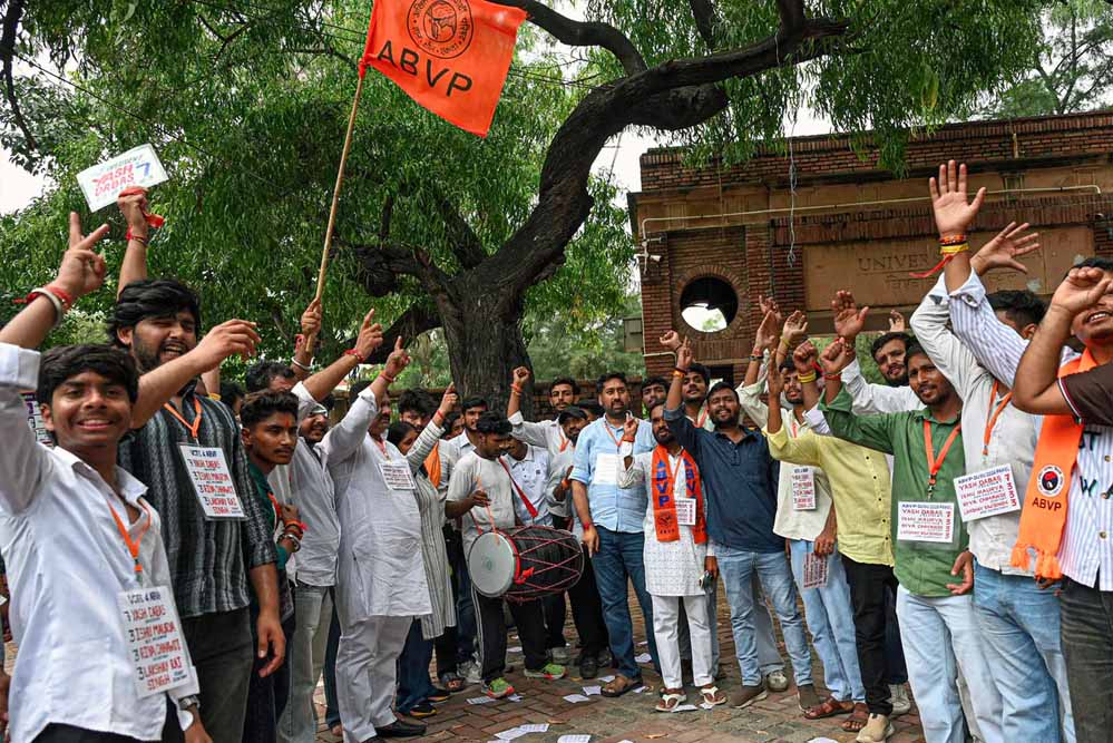 DUSU चुनाव में ABVP का दबदबा, तीन पद जीते; निर्दलीय दीपांशु शौकीन बने उपाध्यक्ष