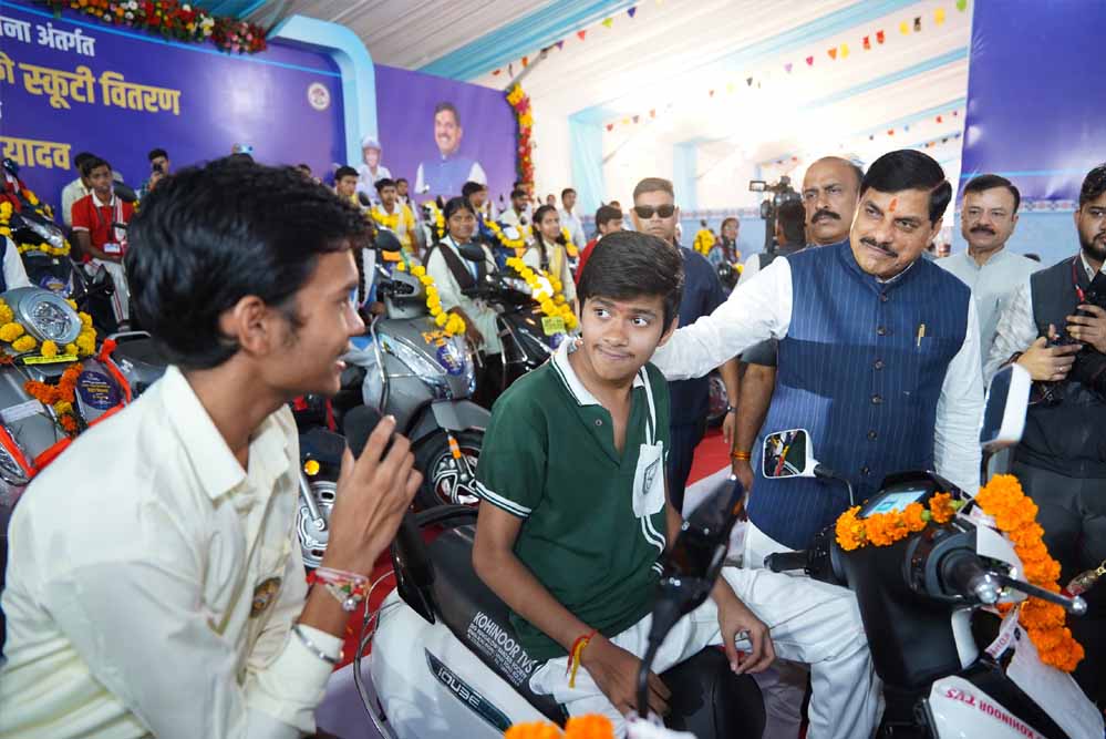 छात्रों के सपनों को मिलेगी उड़ान, आवश्यक संसाधन उपलब्ध कराने को सरकार संकल्पित: CM यादव
