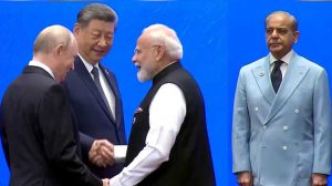 एक फ्रेम में मोदी, जिनपिंग और पुतिन! वहीं साइलेंट होकर अपनी जगह पहुंचे शहबाज शरीफ