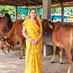स्व सहायता समूह से जुड़कर आत्मनिर्भर बनीं मीना दीदी स्व सहायता समूह से जुड़कर आत्मनिर्भर बनीं मीना दीदी