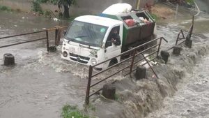 झारखंड में बारिश का कहर, सोन और कोयल नदी उफान पर, गांवों में बढ़ा खतरा