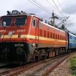 दिल्ली घुमाने का झांसा देकर पटना लाया, चलती ट्रेन से किशोरी को फेंककर आरोपी फरार दिल्ली घुमाने का झांसा देकर पटना लाया, चलती ट्रेन से किशोरी को फेंककर आरोपी फरार