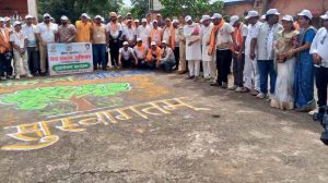 शाहपुरा में भाजपा कार्यकर्ताओं ने किया पौधारोपण, बाइकर्स ने भी लिया हिस्सा