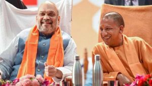 योगी के चेहरे पर चुनावी मैदान में उतरेगी BJP, इसी हफ्ते यूपी में शुरू होगा नेताओं का दौरा योगी के चेहरे पर चुनावी मैदान में उतरेगी BJP, इसी हफ्ते यूपी में शुरू होगा नेताओं का दौरा