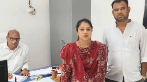 अपने नाम जमीन की रजिस्ट्री पर महिला किसान चंद्रकांता को 9,510 रुपये की राहत