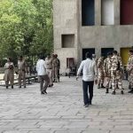 पंजाब-हरियाणा हाईकोर्ट को बम की धमकी, पुलिस ने खाली कराया पूरा परिसर पंजाब-हरियाणा हाईकोर्ट को बम की धमकी, पुलिस ने खाली कराया पूरा परिसर