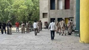 पंजाब-हरियाणा हाईकोर्ट को बम की धमकी, पुलिस ने खाली कराया पूरा परिसर पंजाब-हरियाणा हाईकोर्ट को बम की धमकी, पुलिस ने खाली कराया पूरा परिसर