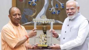 प्रधानमंत्री मोदी से योगी आदित्यनाथ की मुलाकात, PM आवास पर लंबी बैठक में क्या हुआ?