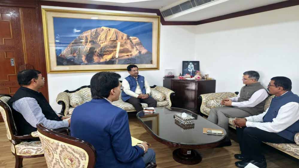 नगरीय विकास पर सोनमणि बोरा का जोर, बोले- शहर की जरूरत के हिसाब से तैयार हो प्लान