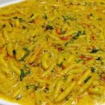 घर में नहीं है सब्जी तो बनाएं दूध सेव भाजी, रोटी-चावल के साथ स्वाद होगा लाजवाब