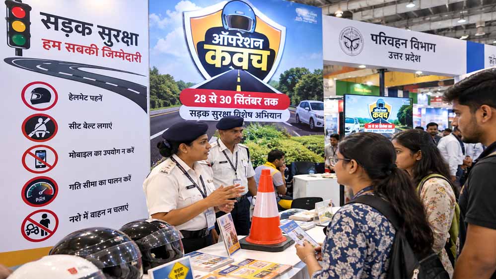 योगी सरकार में सुरक्षित और तकनीक आधारित परिवहन को मिल रहा बढ़ावा