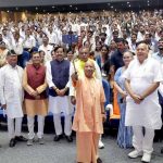 मुख्यमंत्री योगी आदित्यनाथ ने इंदिरा गांधी प्रतिष्ठान में चयनित अभ्यर्थियों को सौंपे नियुक्ति पत्र